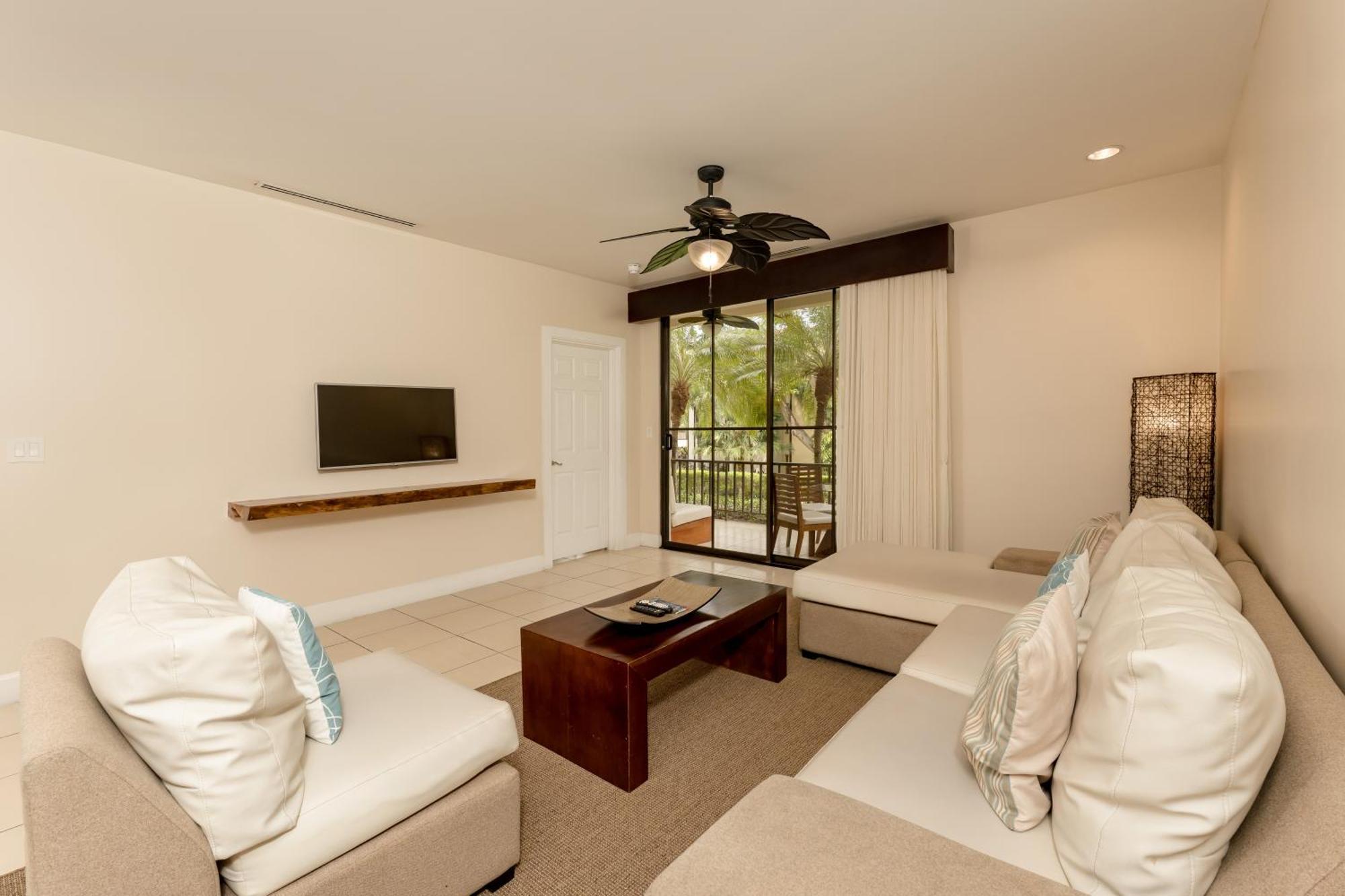Coco Breeze Private Residence Экстерьер фото