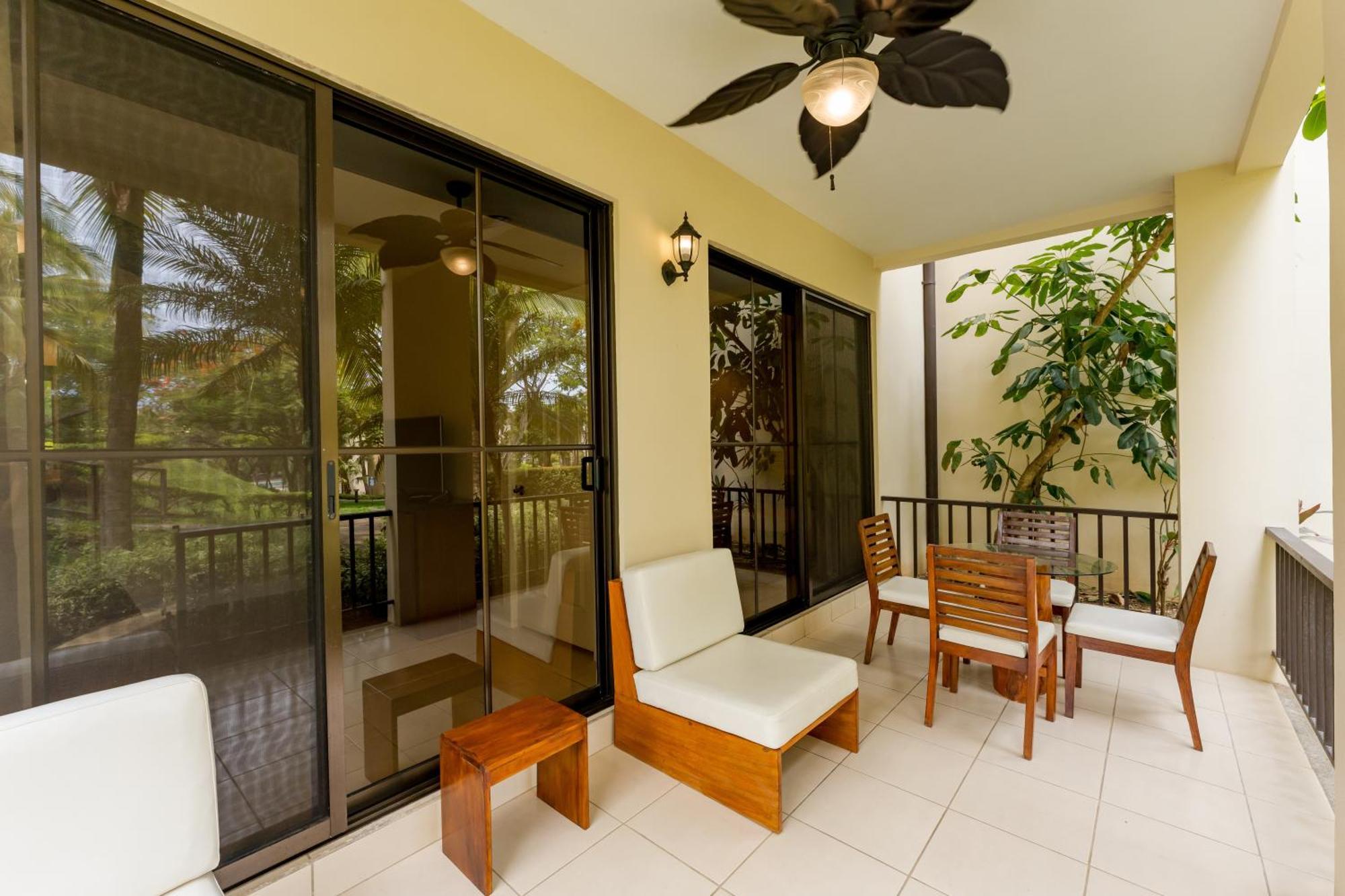 Coco Breeze Private Residence Экстерьер фото